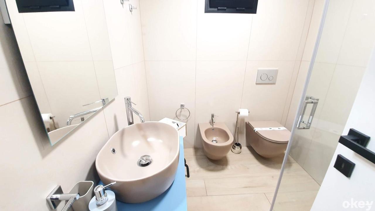 Dimora Beluga - Bari Centro Hotel ภายนอก รูปภาพ