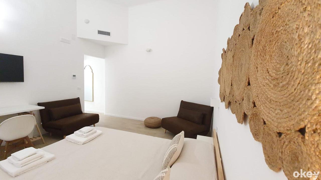 Dimora Beluga - Bari Centro Hotel ภายนอก รูปภาพ