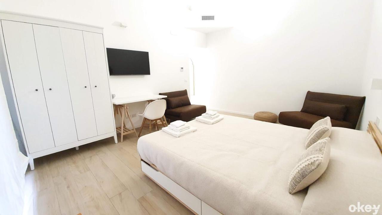 Dimora Beluga - Bari Centro Hotel ภายนอก รูปภาพ