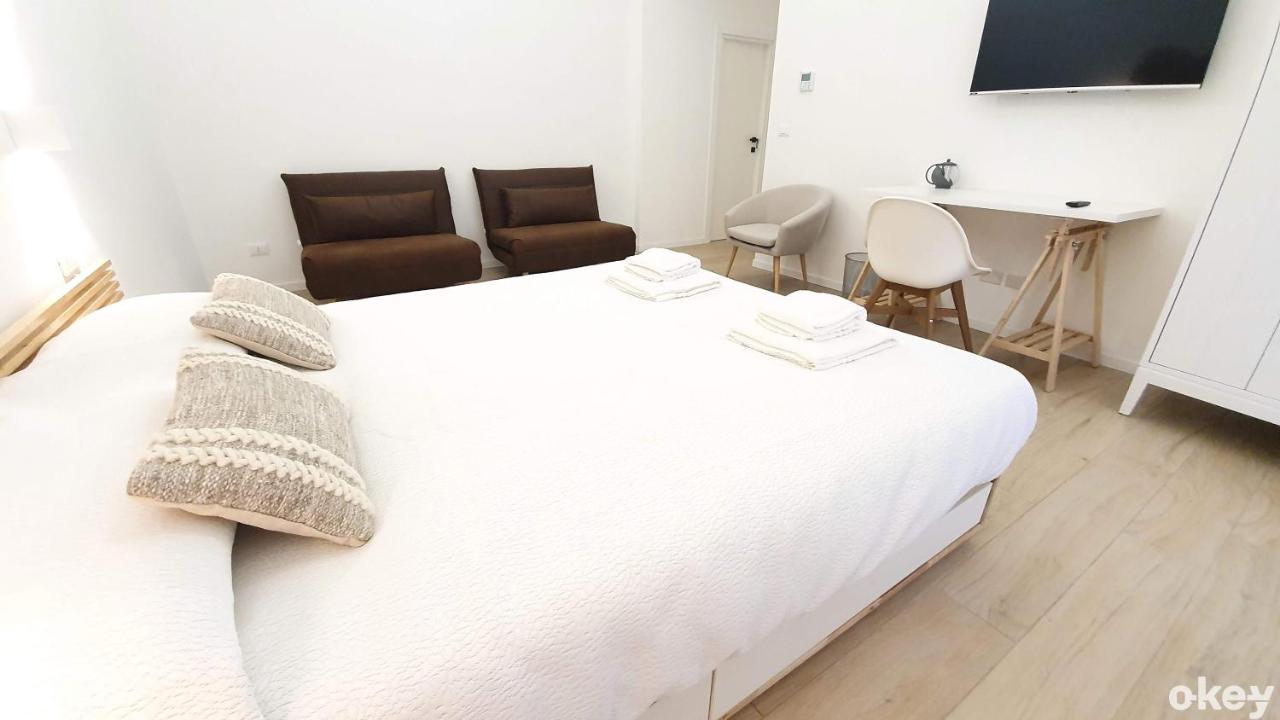 Dimora Beluga - Bari Centro Hotel ภายนอก รูปภาพ